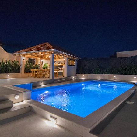 Villa Milena With Heated Pool And Jacuzzi Kostanje Extérieur photo