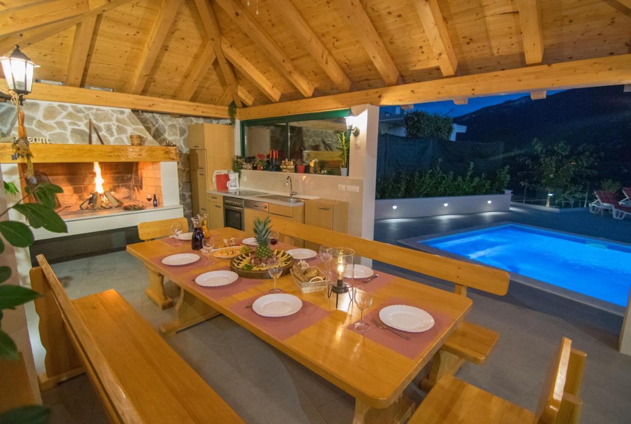 Villa Milena With Heated Pool And Jacuzzi Kostanje Extérieur photo