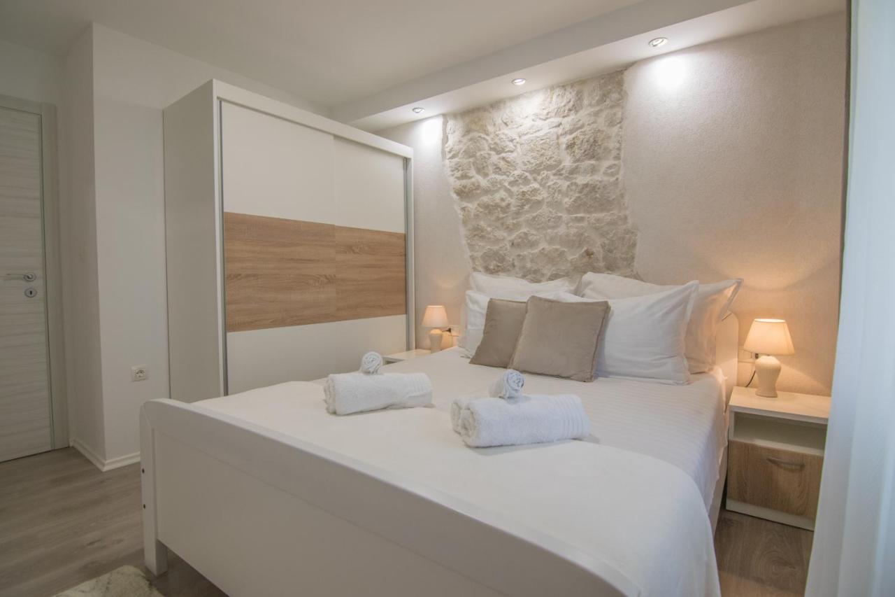 Villa Milena With Heated Pool And Jacuzzi Kostanje Extérieur photo
