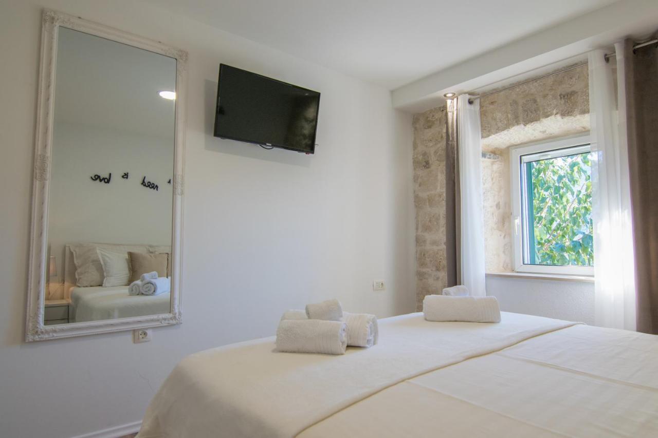 Villa Milena With Heated Pool And Jacuzzi Kostanje Extérieur photo