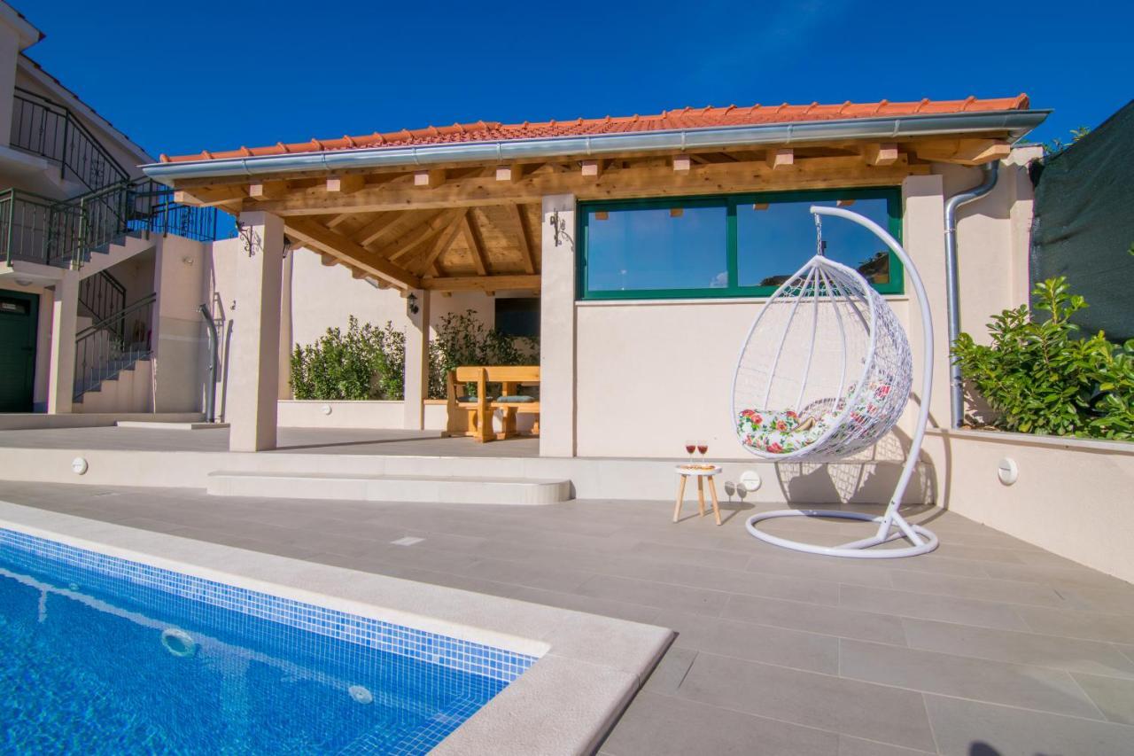 Villa Milena With Heated Pool And Jacuzzi Kostanje Extérieur photo