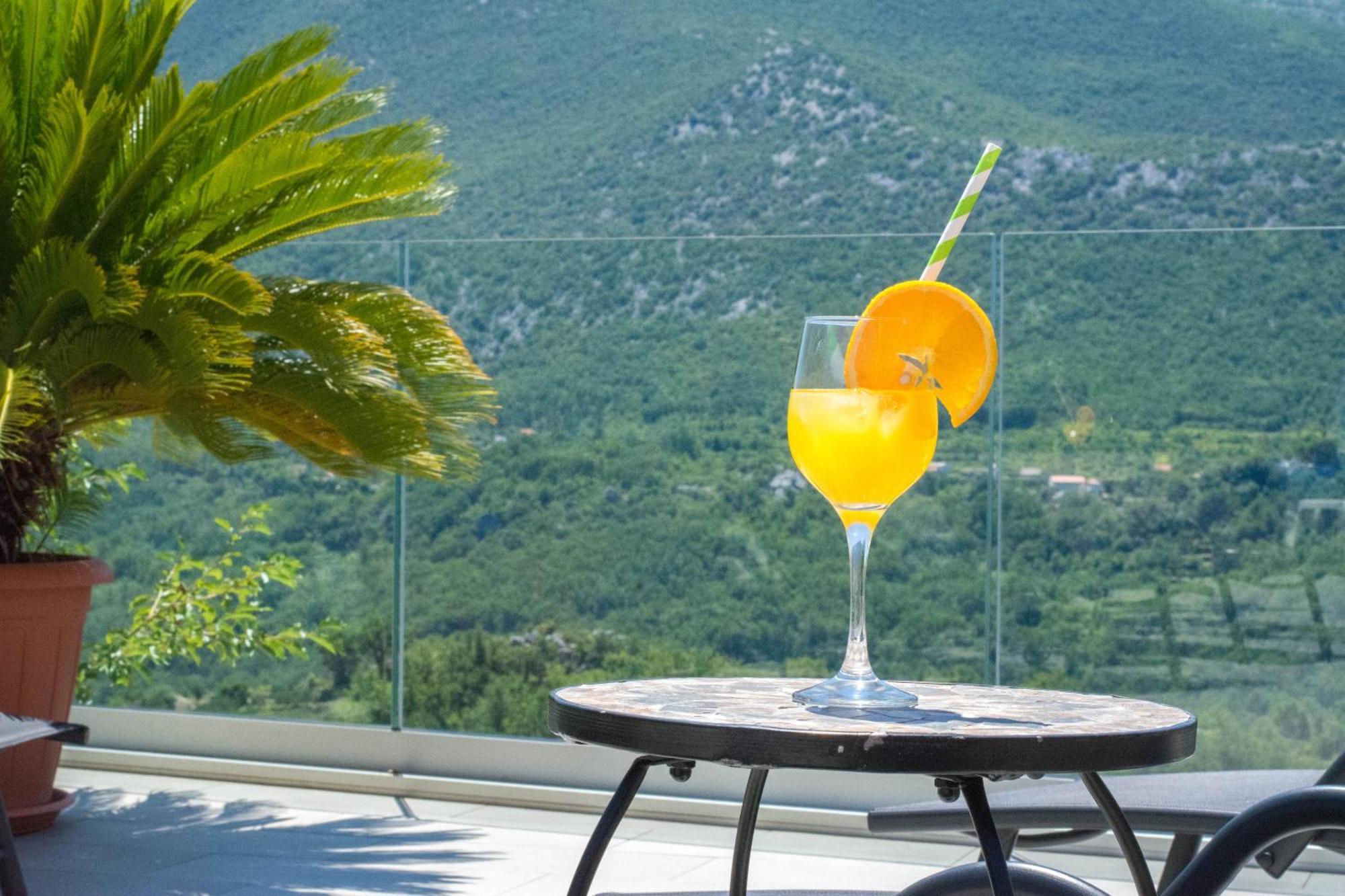 Villa Milena With Heated Pool And Jacuzzi Kostanje Extérieur photo