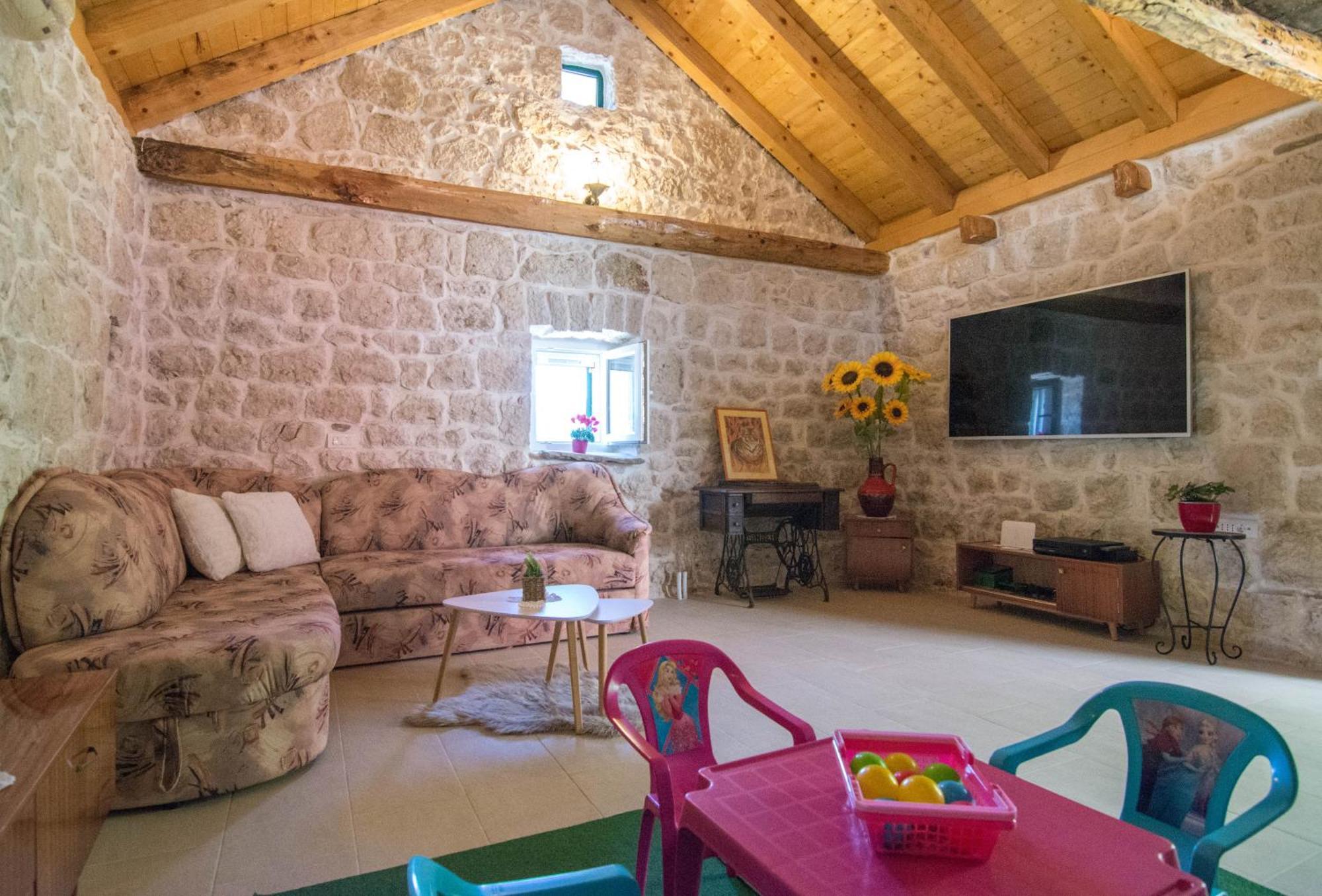 Villa Milena With Heated Pool And Jacuzzi Kostanje Extérieur photo